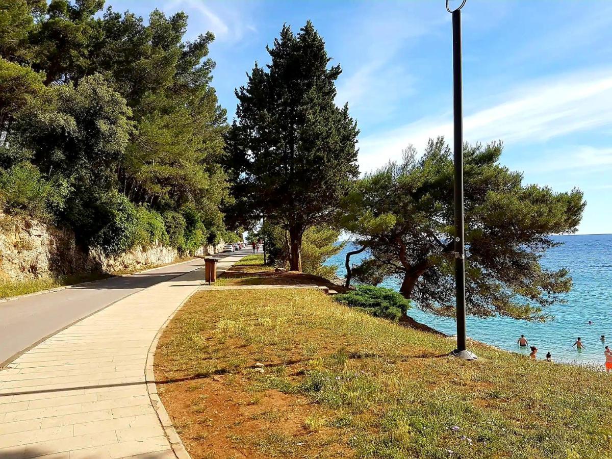 Apartment Mon Cheri-Located In A Quiet Neighbourhood Near Beaches Free Parking بولا المظهر الخارجي الصورة