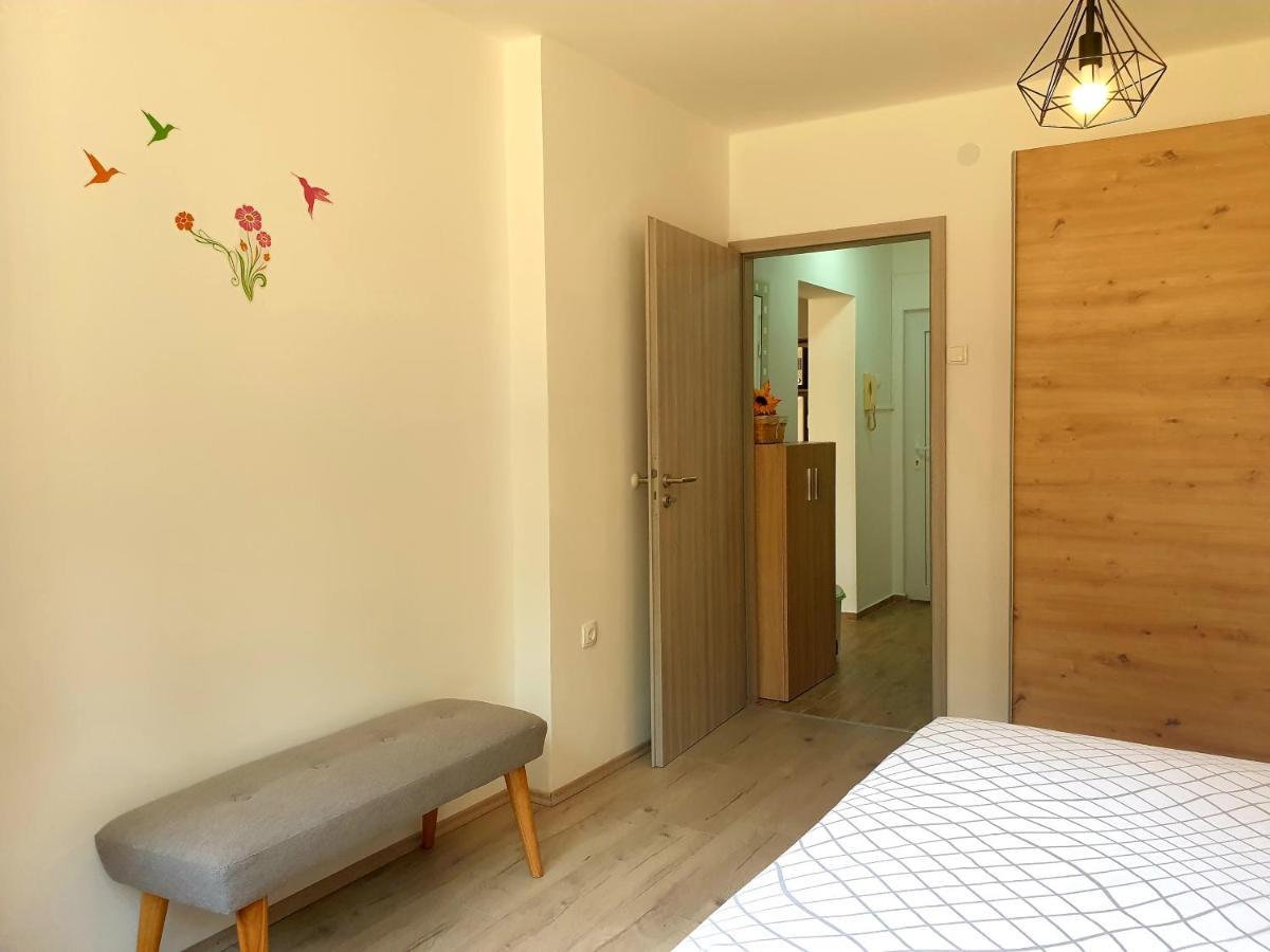Apartment Mon Cheri-Located In A Quiet Neighbourhood Near Beaches Free Parking بولا المظهر الخارجي الصورة